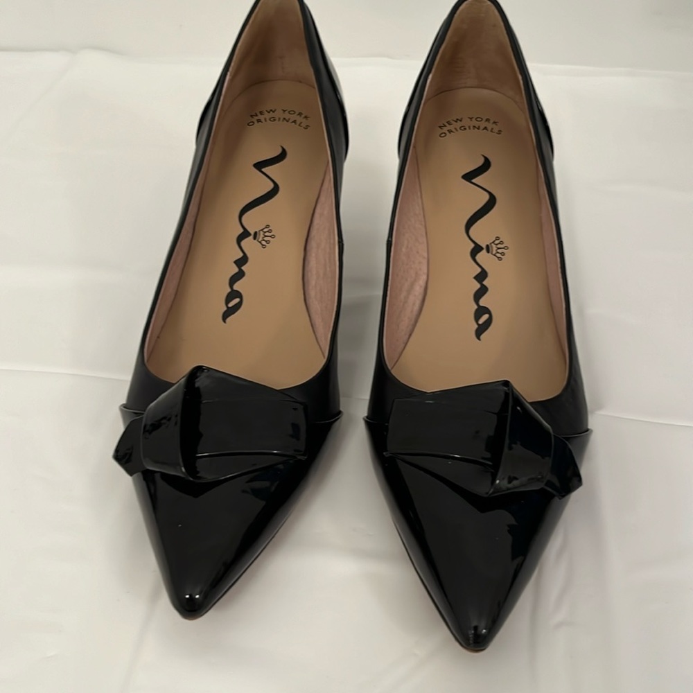 Nina, New York Originals - black, leather, pointed toe pumps, size 9 used.